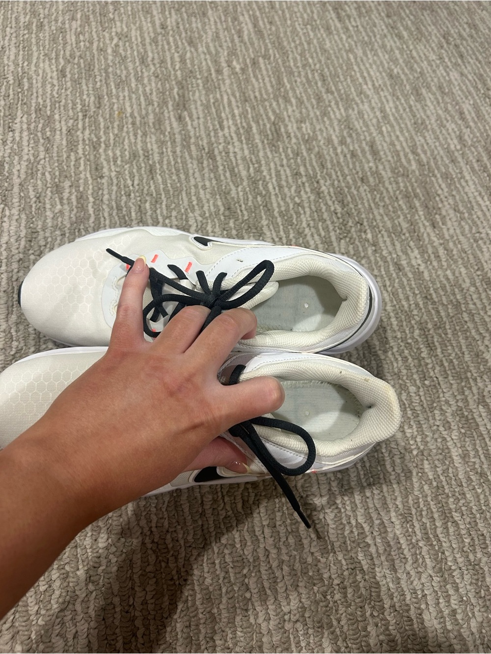 Nike Women’s Multicolor Athletic Sneakers - Picture 5 of 8
